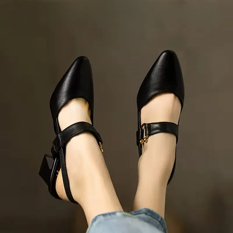 https://cdn.shopify.com/s/files/1/0903/1545/6846/files/Divina05.jpg?v=1747783646