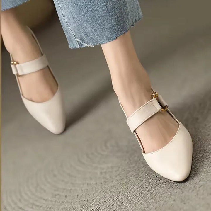 https://cdn.shopify.com/s/files/1/0903/1545/6846/files/Divina09.jpg?v=1747783646