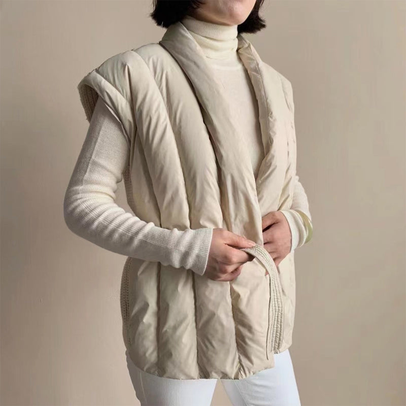 https://cdn.shopify.com/s/files/1/0903/1545/6846/files/MarveilFurCollaredAviatorJacket1_c827765a-c6c8-451f-80be-3037433d8d7d.jpg?v=1760276350