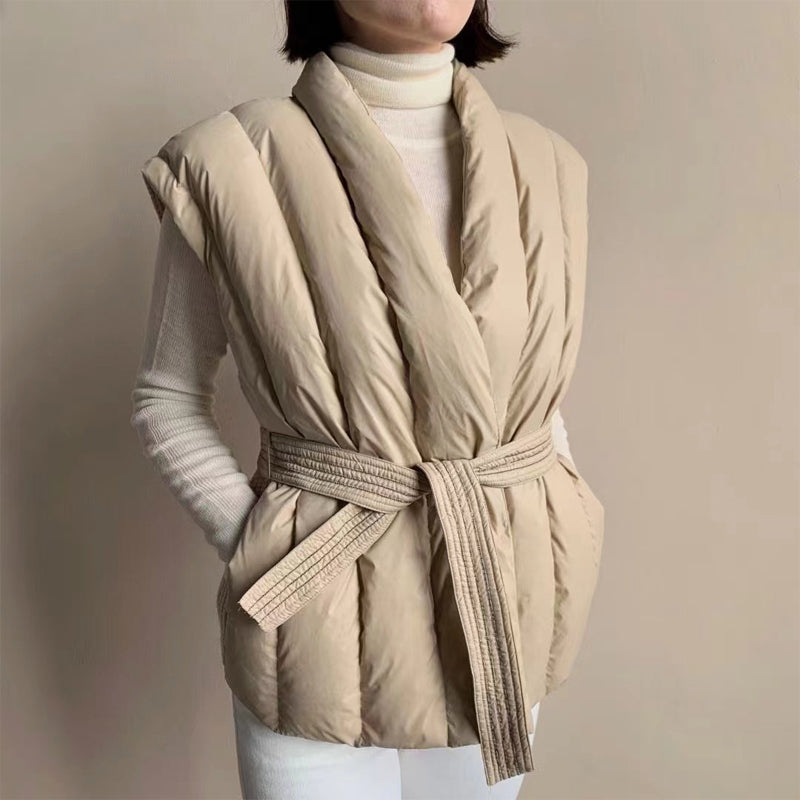 https://cdn.shopify.com/s/files/1/0903/1545/6846/files/MarveilFurCollaredAviatorJacket2_94221ebc-3868-47f7-8502-3aa43c577cac.jpg?v=1760276351